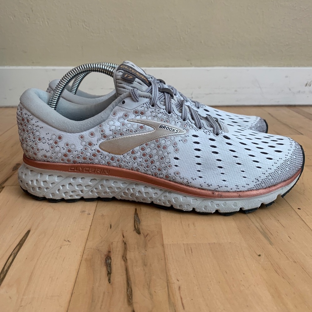 Brooks Glycerin 17 Metallic Grey Running Cushioned Women’s Shoes Size 11